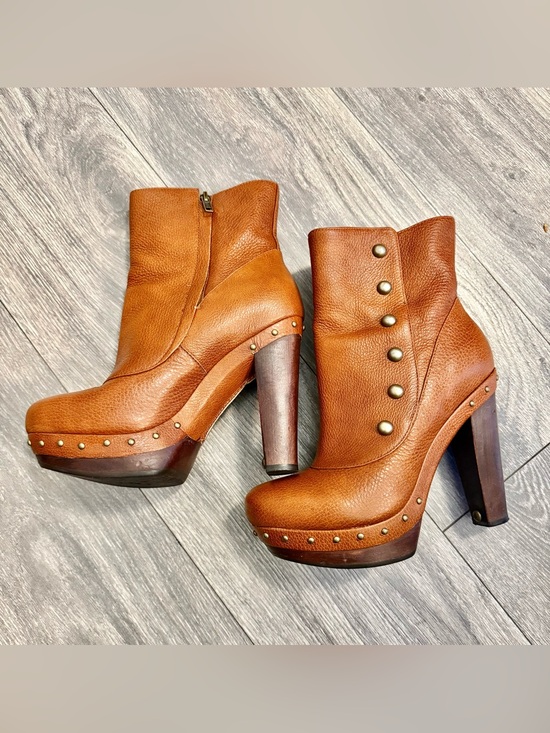 UGG Shoes - UGG Cognac Leather Studded Platform Ankle Boots runway item used 2 x’s. Mint